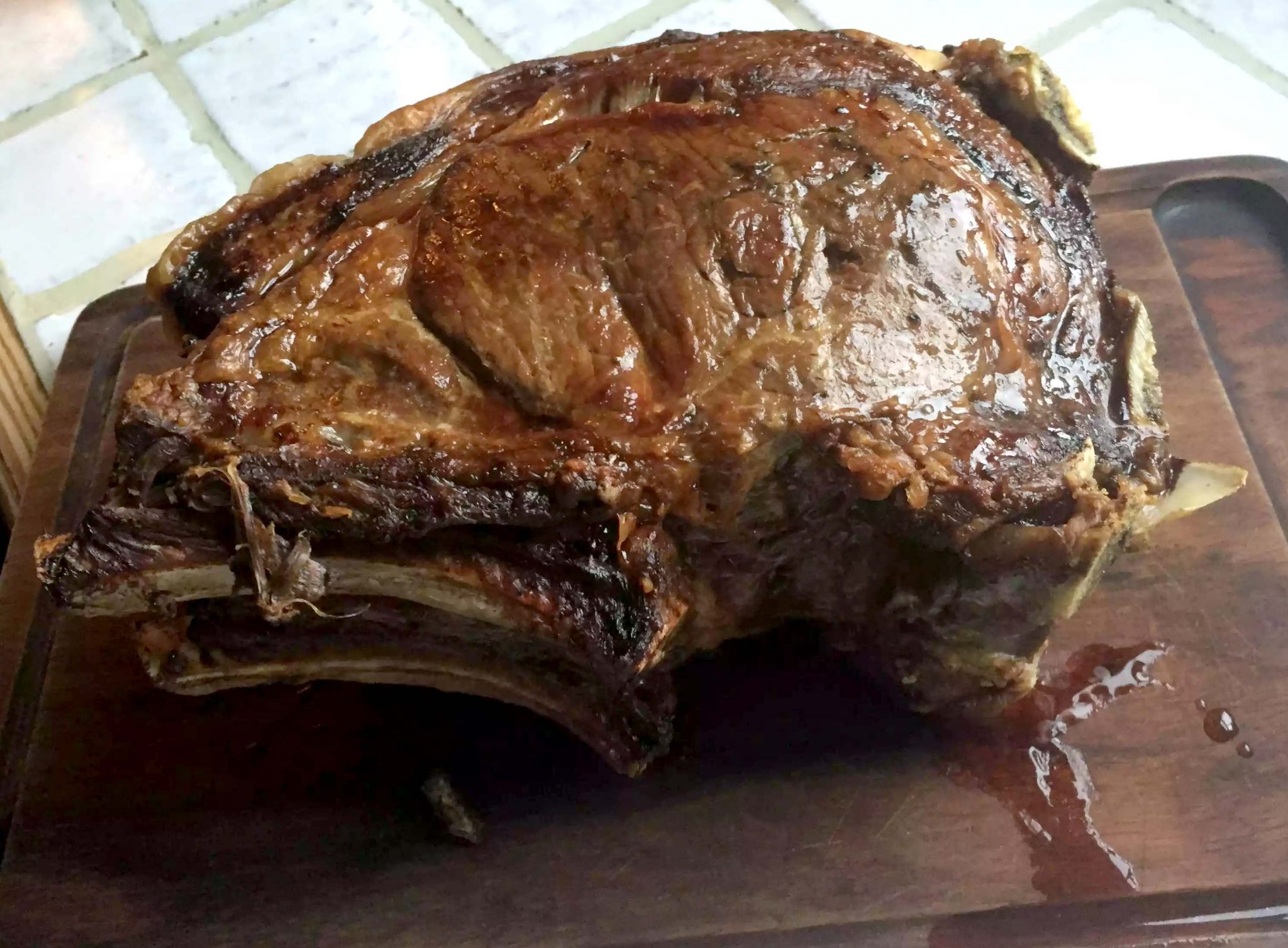 https://emmaeatsandexplores.com/roast-rib-beef/rib-of-beef-6/