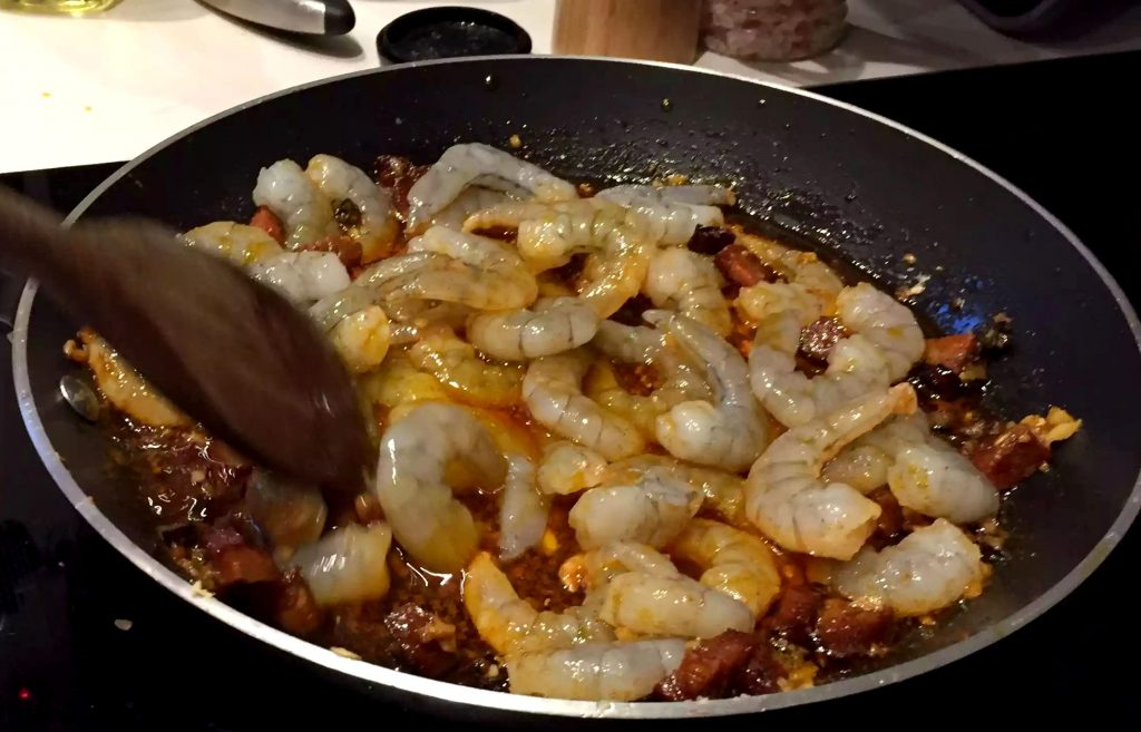 Gambas Al Ajillo (Garlic & Chilli Prawns/Shrimp) by Emma Eats & Explores - Grainfree, Glutenfree, Dairyfree, Sugarfree, Pescatarian, Paleo, Primal, Whole30, SCD, Low Carb