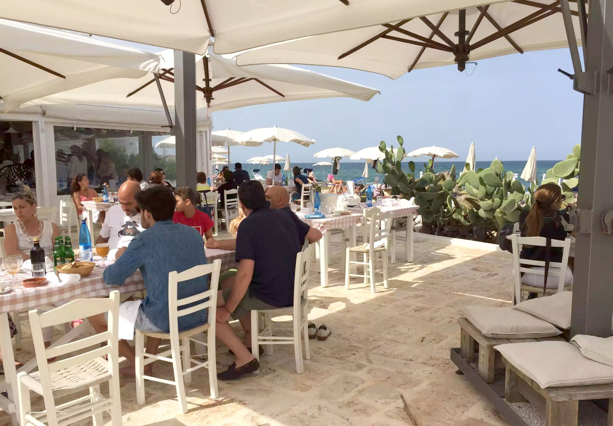 Taverna de Santos Torre Canne Puglia Italy Sunshine Sunbathing Beach Relax Restaurant Octopus