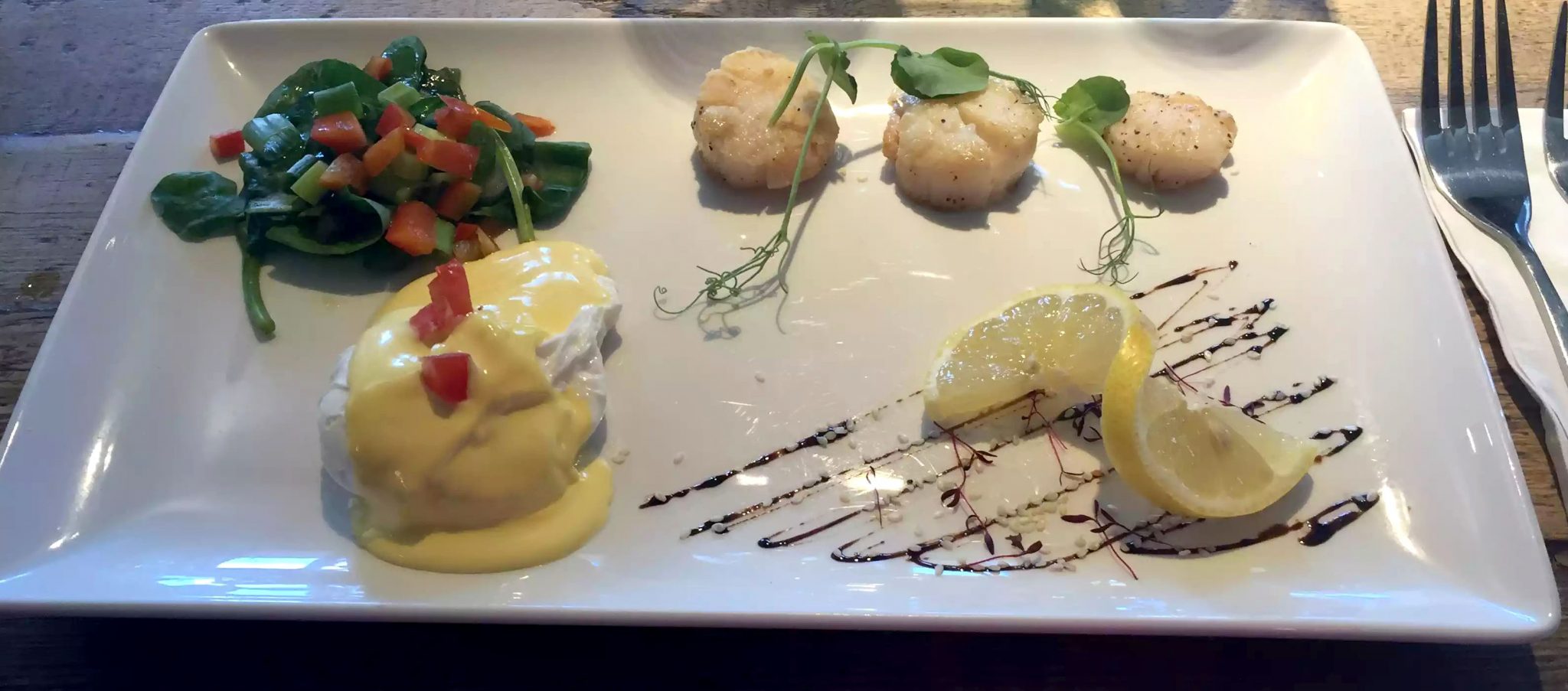 St George & Dragon Wargrave Gastropub Menu Girl's Lunch Henley Regatta Scallops Poached Egg Hollandaise
