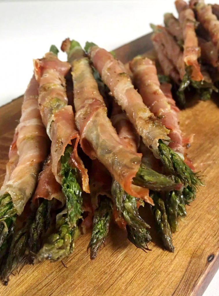 Prosciutto Wrapped Asparagus by Emma Eats & Explores - SCD, Paleo, Whole30, Glutenfree, Grainfree, Dairyfree, Sugarfree & Low Carb