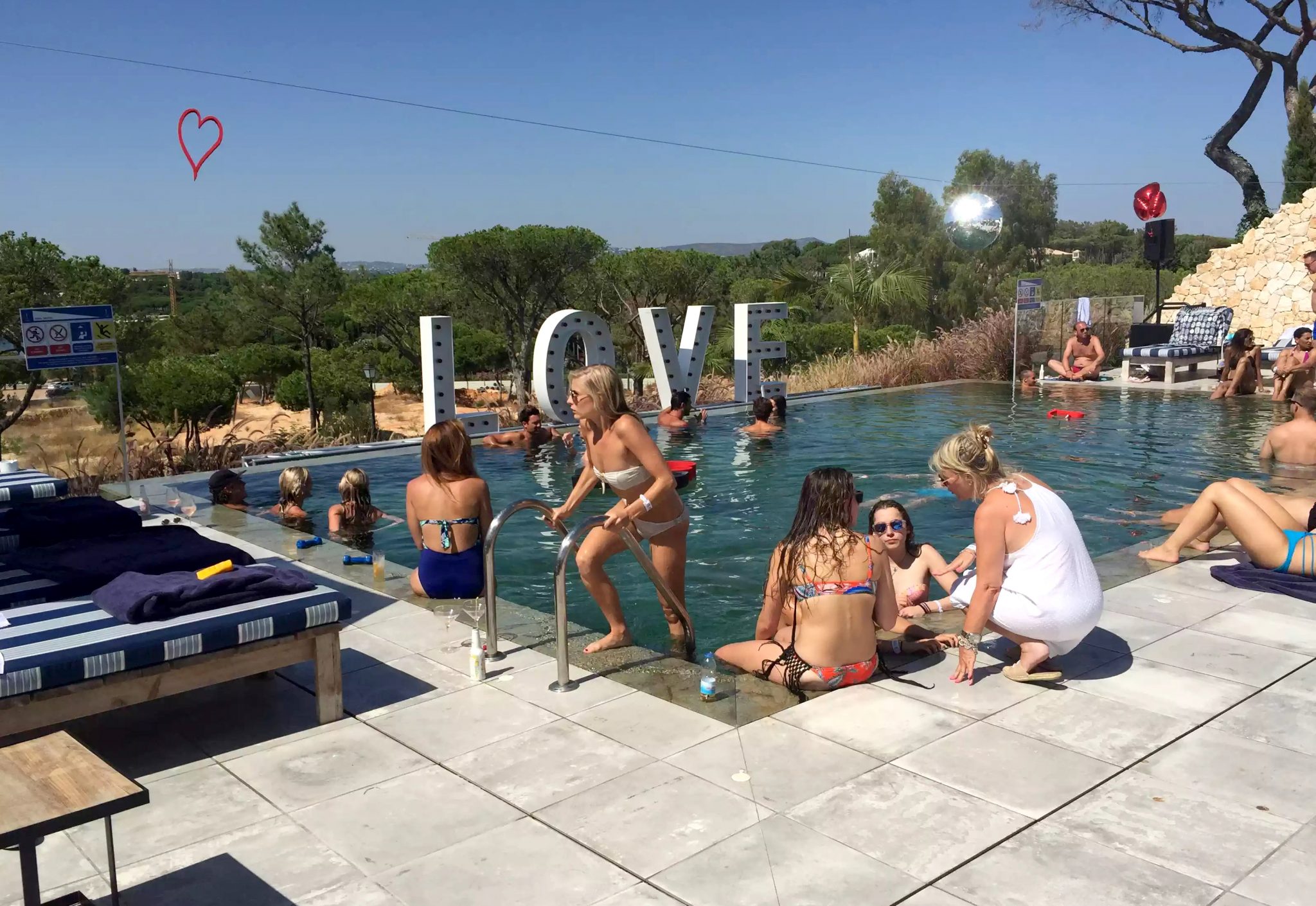 Bovino Love Brunch Quinta do Lago Algarve Portugal Pool Party