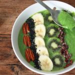 Matcha Green Tea Smoothie Bowl by Emma Eats & Explores - Grainfree, Glutenfree, Refined Sugarfree, Paleo, Vegetarian & Low Carb