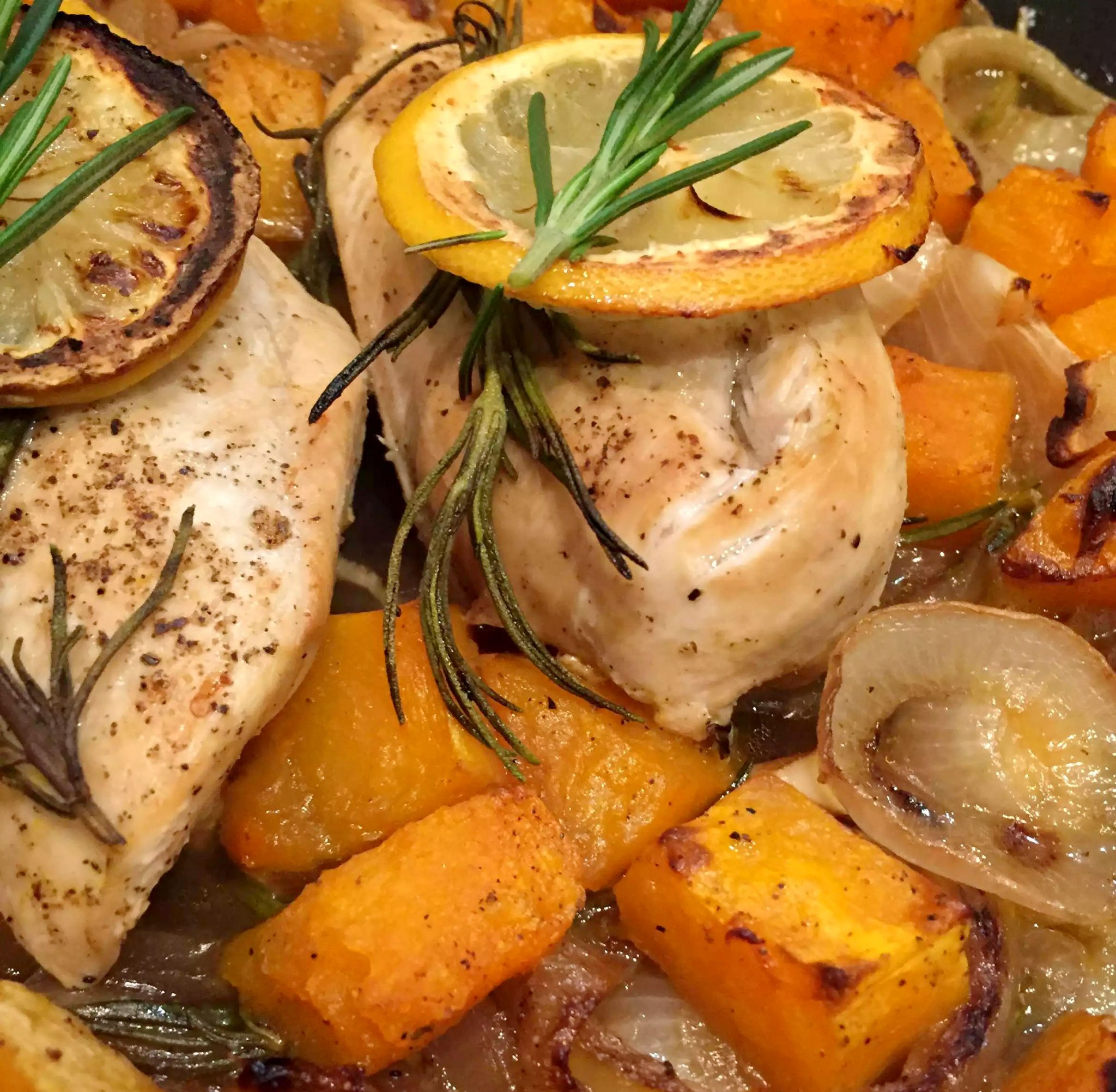 Roasted Chicken with a Lemon, Rosemary & White Wine Sauce by Emma Eats & Explores - SCD, Paleo, Grainfree, Glutenfree, Dairyfree, Sugarfree, Clean Eating