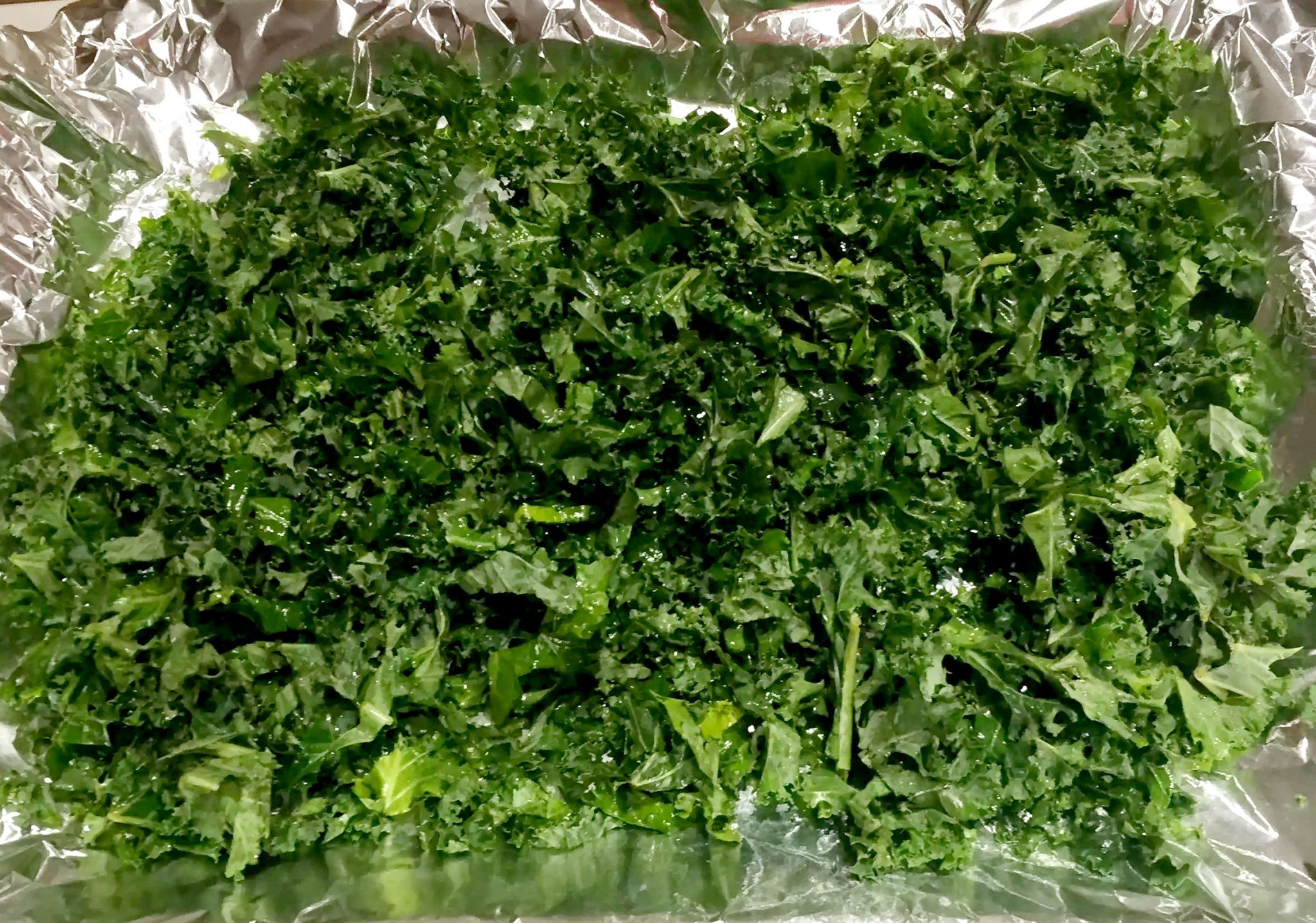 Crispy Roasted Kale by Emma Eats & Explores - SCD, Paleo, Vegan, Vegetarian, Glutenfree, Grainfree, Sugarfree, Dairyfree