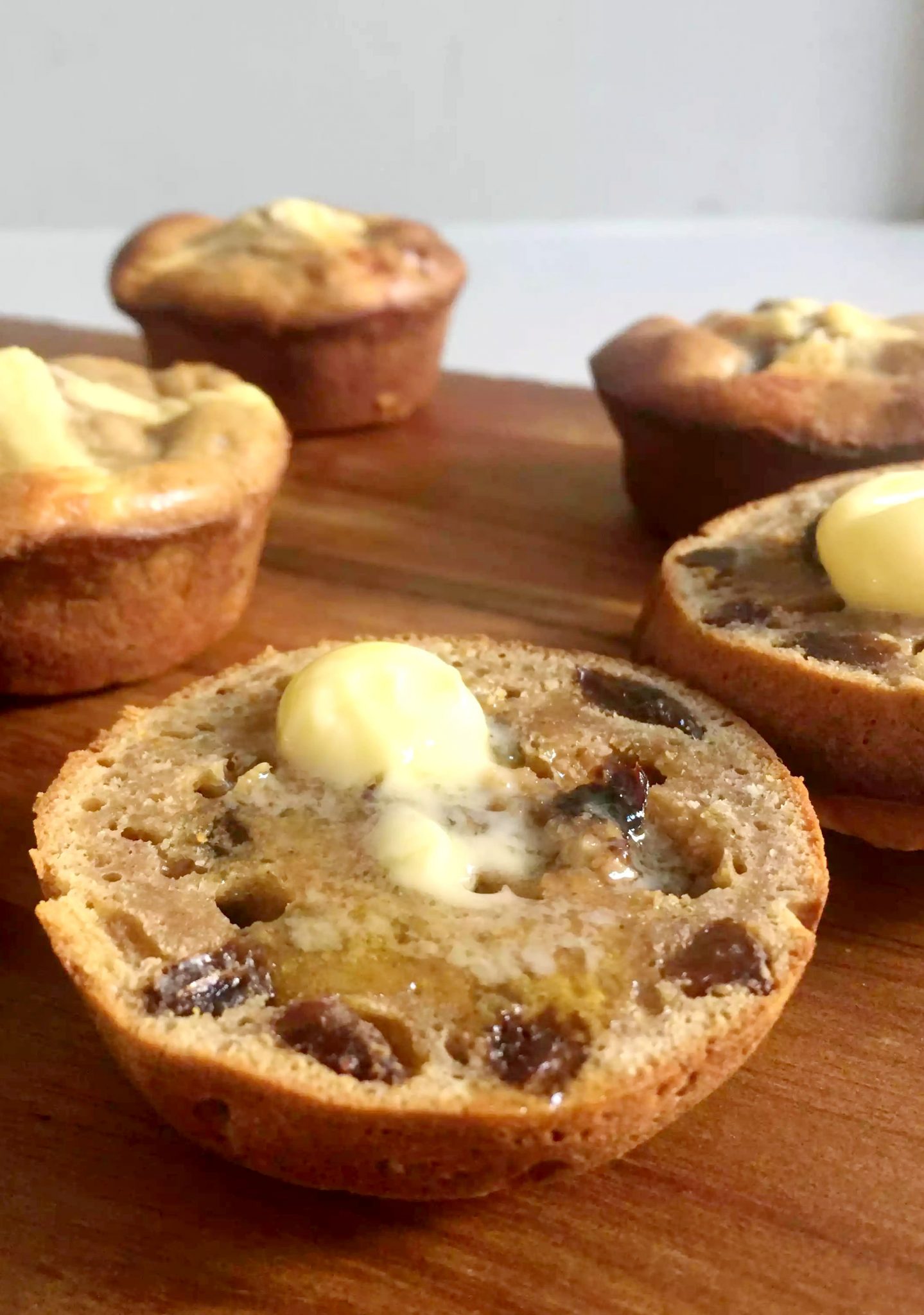 Hot Cross Bun Muffins by Emma Eats & Explores - Grainfree, Glutenfree, Refined Sugar-Free, Paleo, SCD, Vegetarian