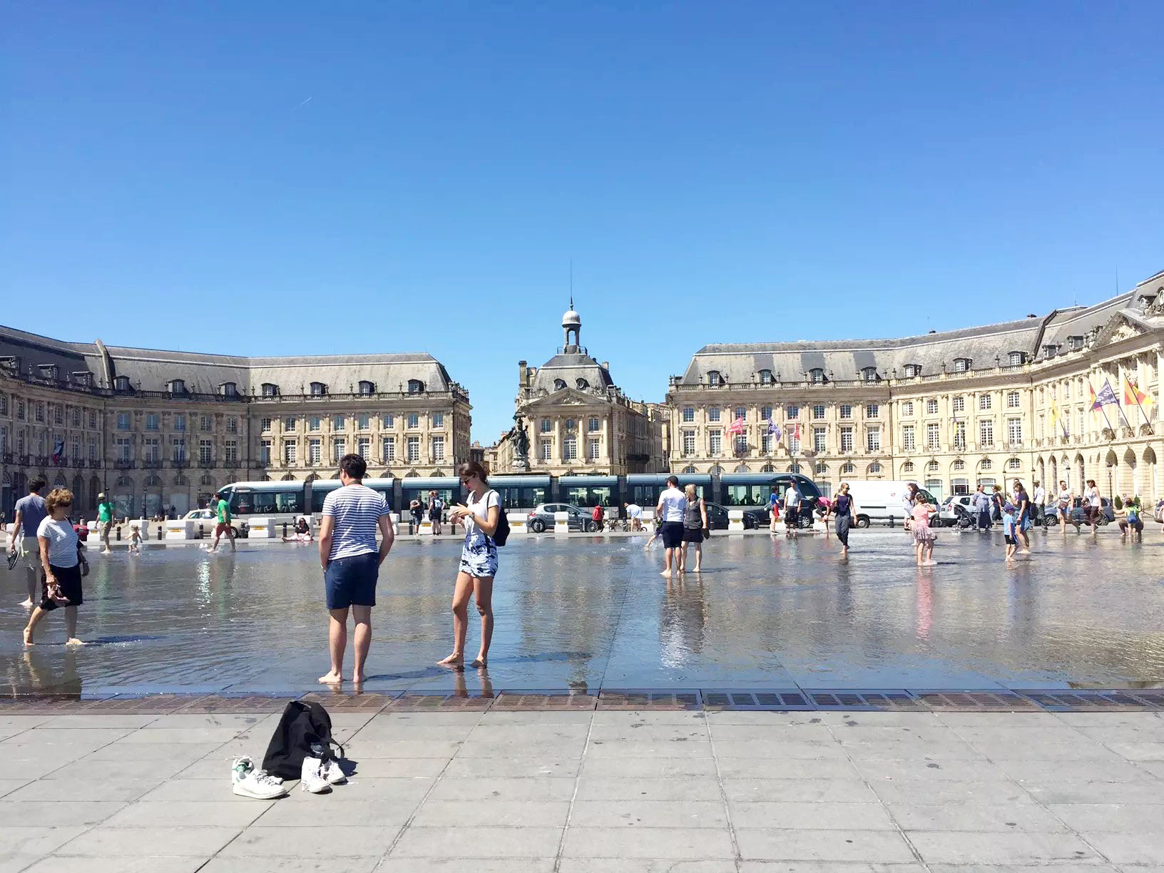 24 hours in Bordeaux, France – A City Dedicated to Wine!