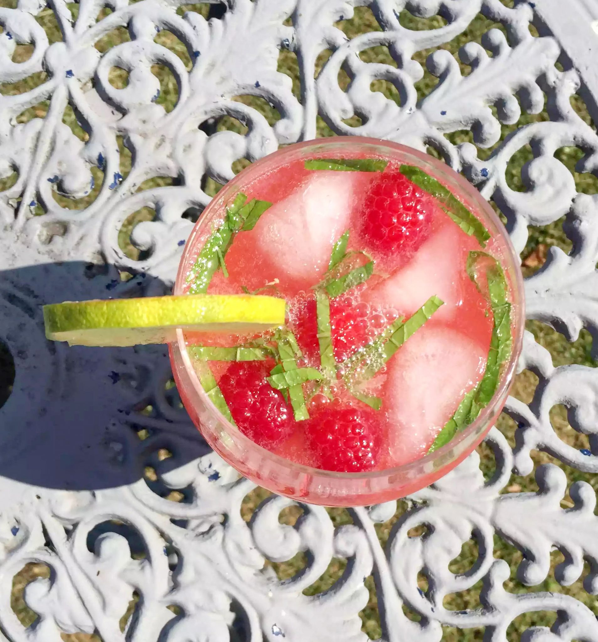 Raspberry Mint Lime Cooler – Non-Alcoholic