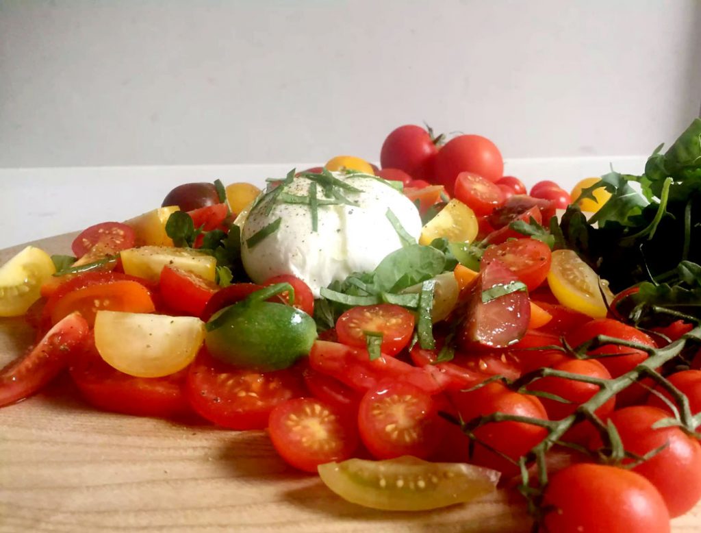 Burrata Caprese Salad by Emma Eats & Explores - Grainfree, Glutenfree, Sugarfree, Paleo, Low 