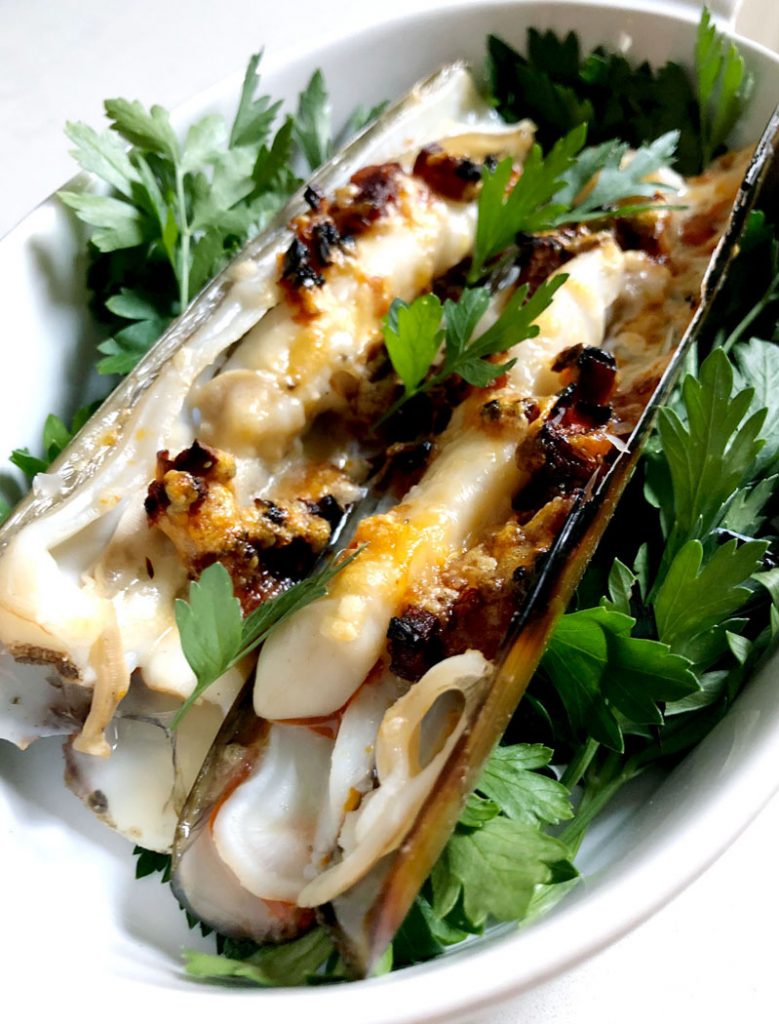 Gratinated Razor Clams with Parmesan & Chorizo by Emma Eats & Explores - Glutenfree, Grainfree, Refined SugarFree, Paleo, SCD & Low Carb