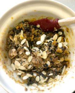 mincemeat mix with flaked almonds and spices