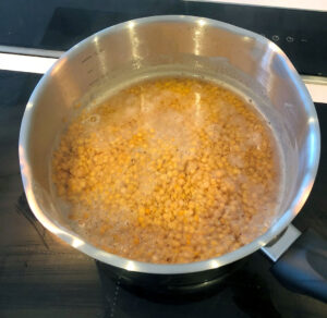 Soaking red lentils