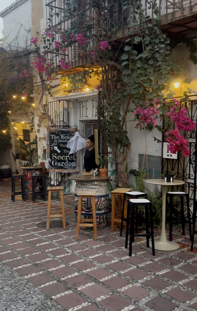 The Farm Restaurant Exterior